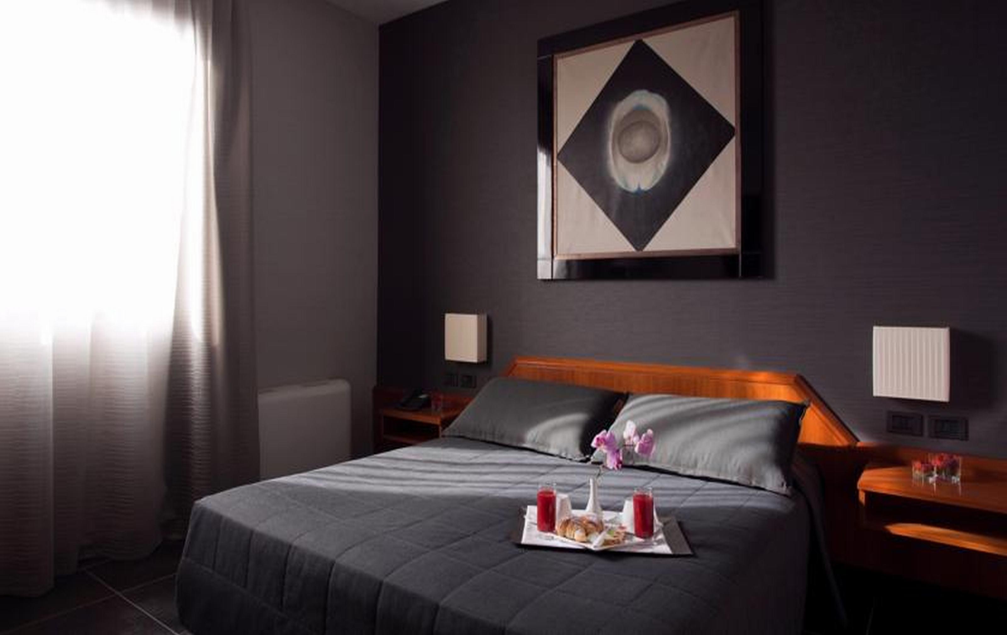 Hotel Zone Rome Exterior photo
